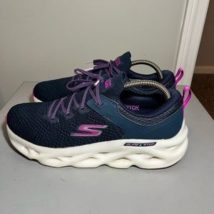 Sketchers Glide Step Women’s 9.5 Sneakers